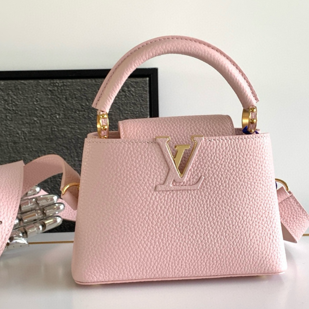 LOUIS VUITTON CAPUCINES MINI-TASCHE