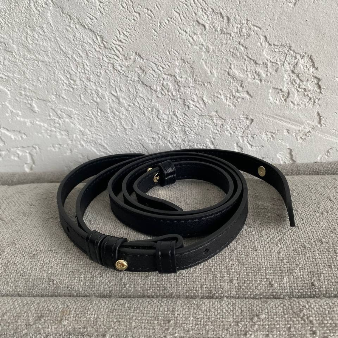 JACQUEMUS LE PETIT BAMBOLA LEDER TOTE