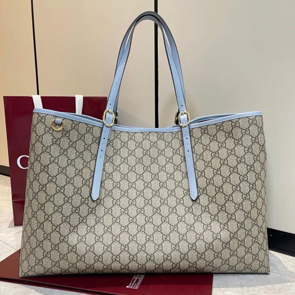 GROSSER GG EMBLEM SHOPPER GUCCI
